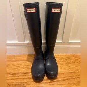 Hunter Tall Navy Rain Boots, Womens Size 8, Great Condition